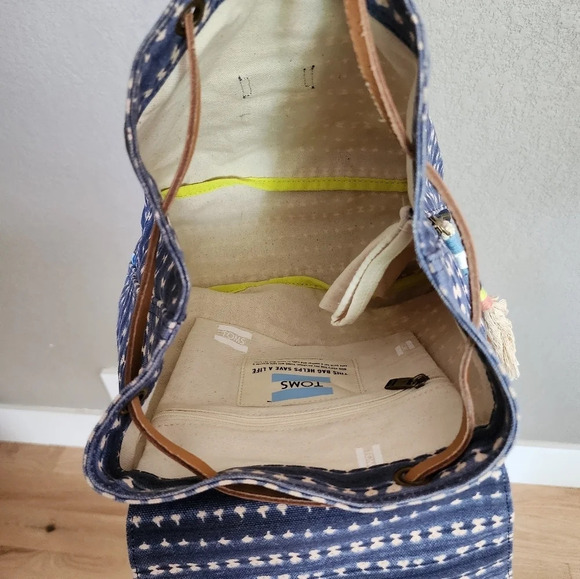 Toms mini Bagpack small style - Picture 2 of 7